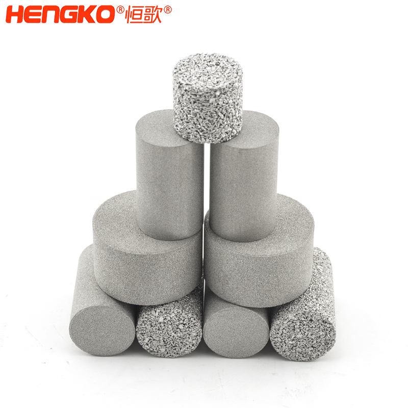 不銹鋼多孔燒結(jié)過濾柱